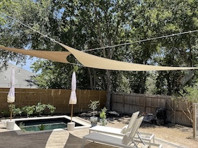 CRTHTR390 - Vela de sombra triangular portátil Coolaroo 3,9 m